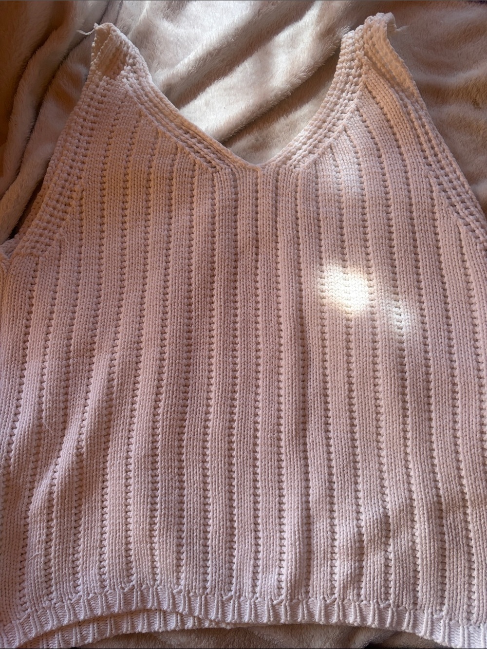 Women's Ribbed V-Neck Knit Tank Sweater in white - Picture 3 of 3